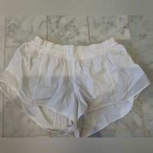 Lululemon hottie hot shorts in white